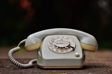 messages on hold